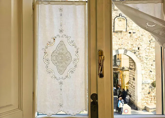 Casa Rando Mary's House * Taormina